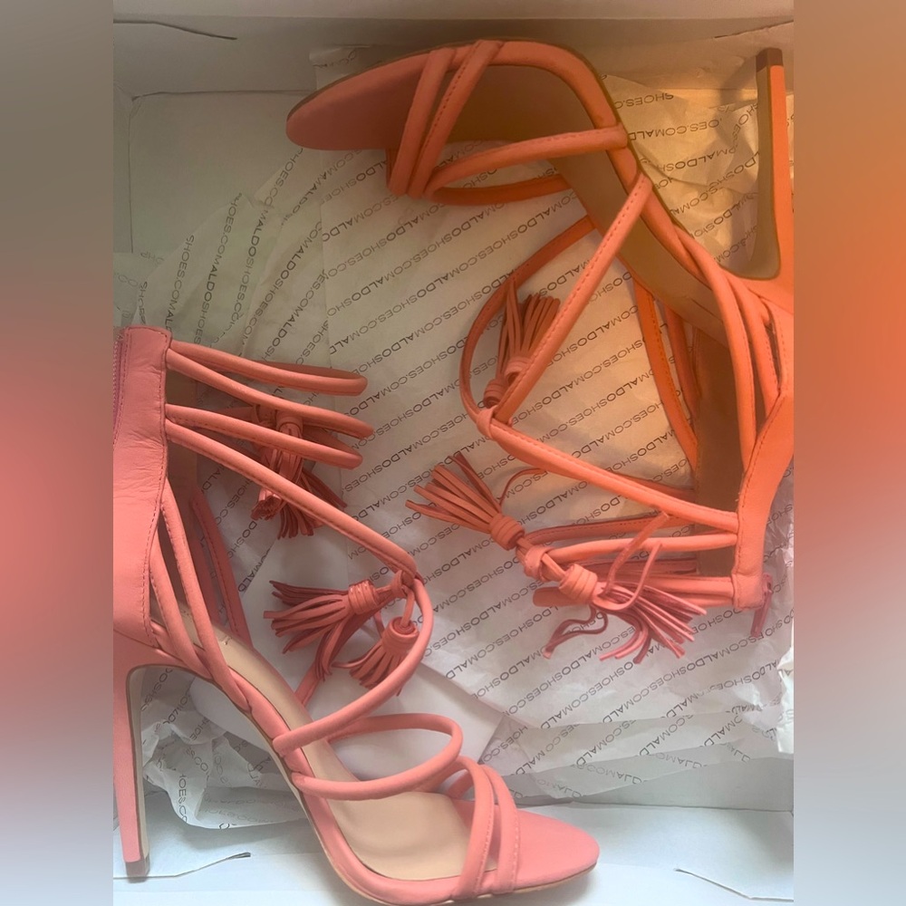 Coral Aldo Catarina Heels Size 6.5